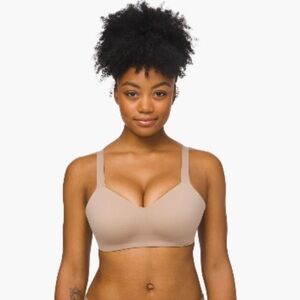 Lululemon hold true bra 36C soft sand NWT 💕